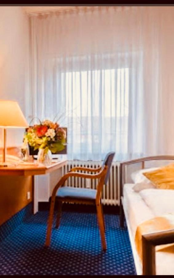 Mc Hotel Karlsruhe Esterno foto