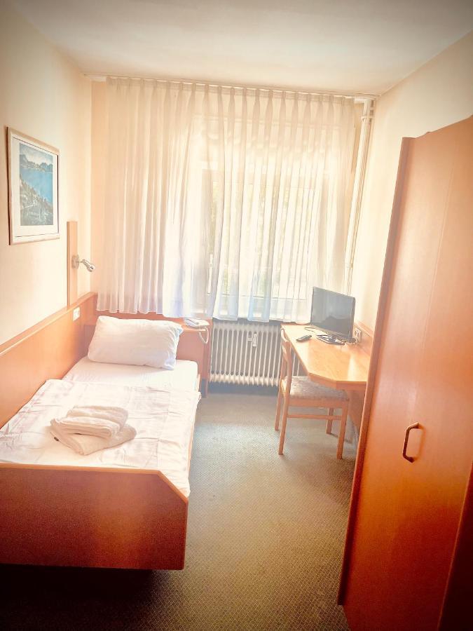Mc Hotel Karlsruhe Esterno foto